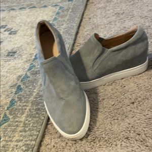 Micro suede Wedge Sneaker